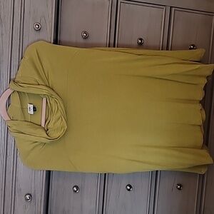CAbi Ease Turtleneck Size L GUC